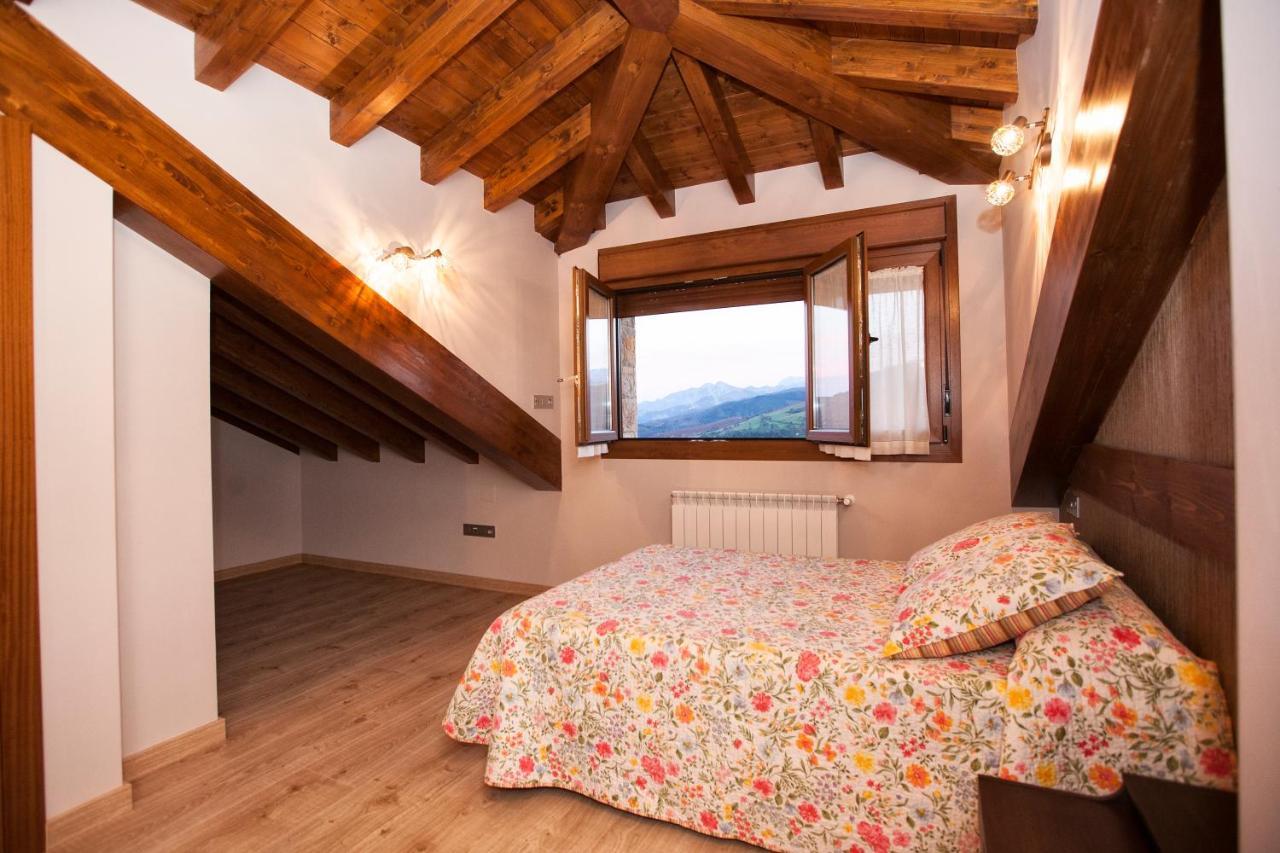 Cuatrovistes Pension San Martin de Bada Buitenkant foto